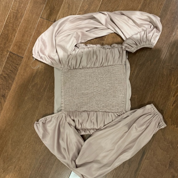 ✨FLASH SALE✨ Yaya&Co Blouse - Picture 5 of 5